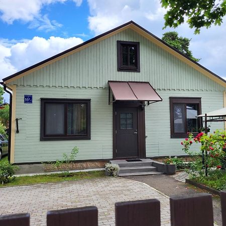 Guest House Sunny Jūrkalne 外观 照片